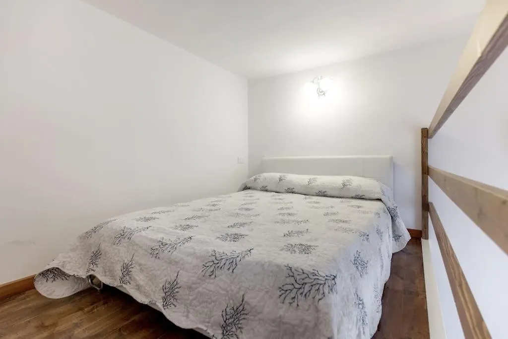Loft Azalea Garden Wifi Air Conditioning Florence 0*,  Italy